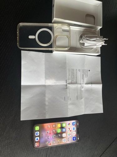 Iphone pro max - 15,