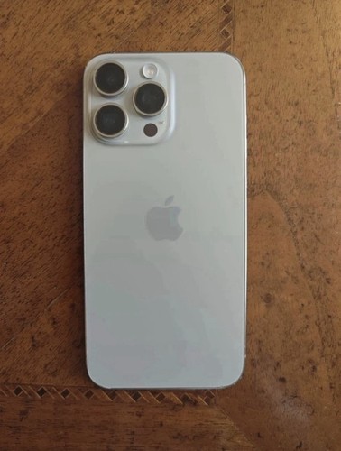 Apple iphone pro - 15,